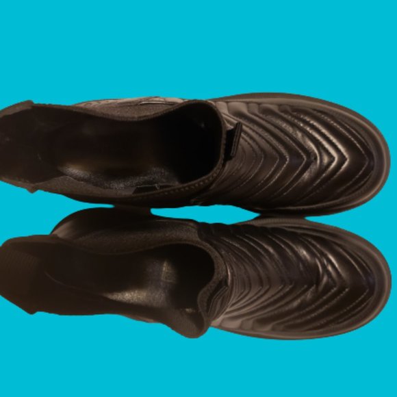 GUCCI Frances Matelassé Double G Logo Chelsea Women Boots Sz: 8 - Picture 7 of 10